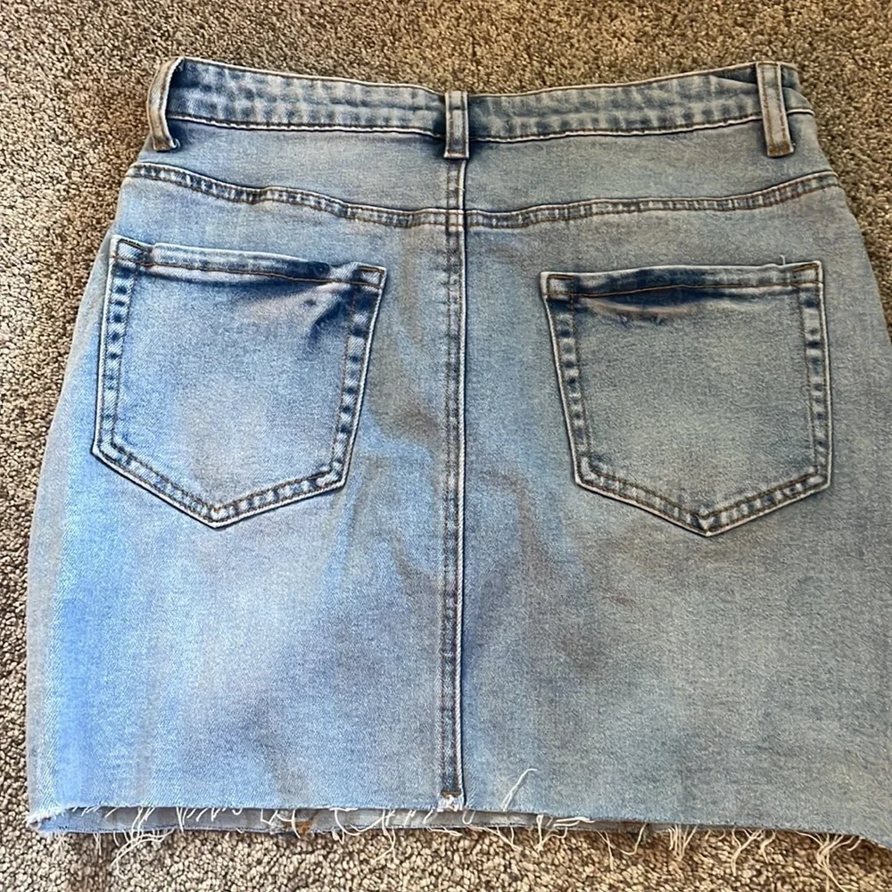 ⭐️ 3/$20 Just quella denim mini skirt size small